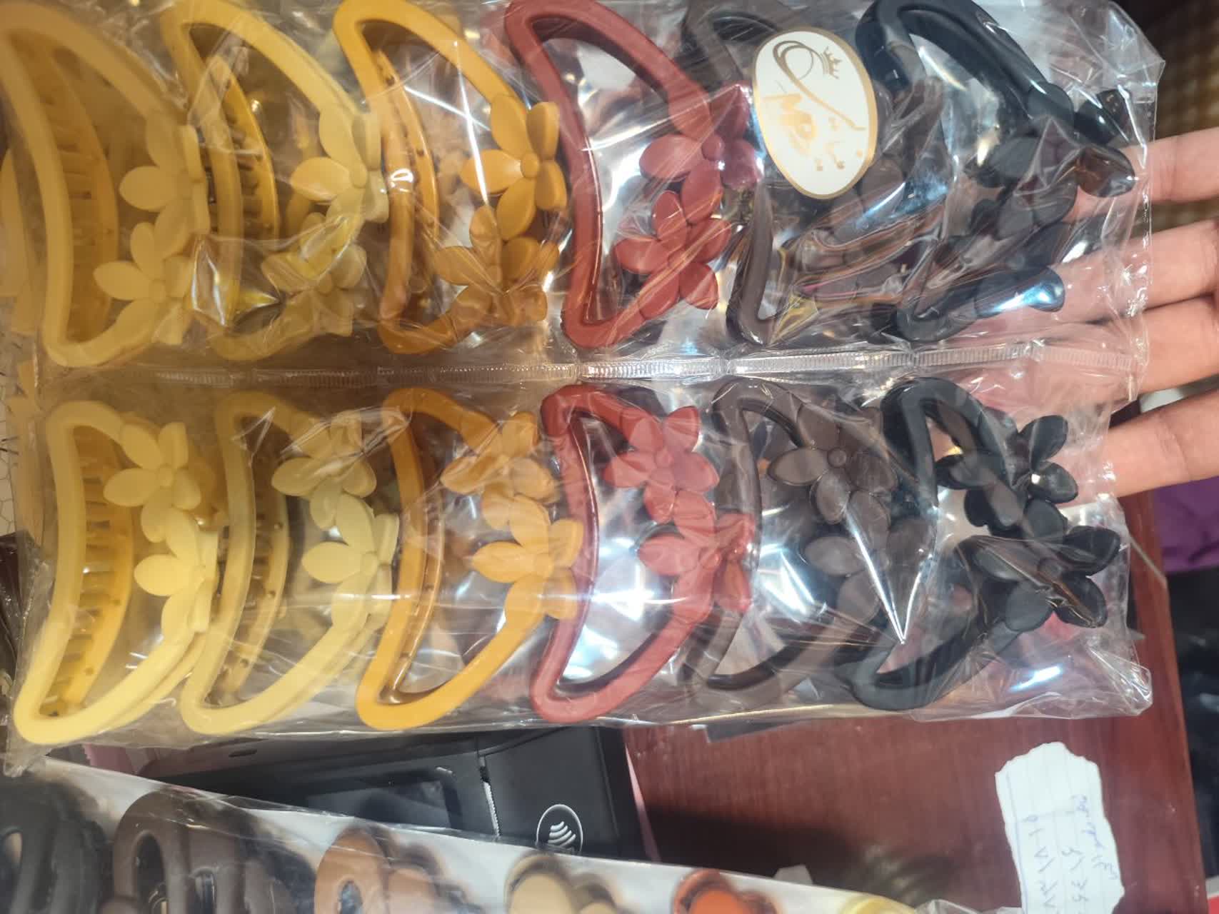 فروش عمده و تک جین کلیپس مدل دو گل مات در رنگ و سایز دلخواه